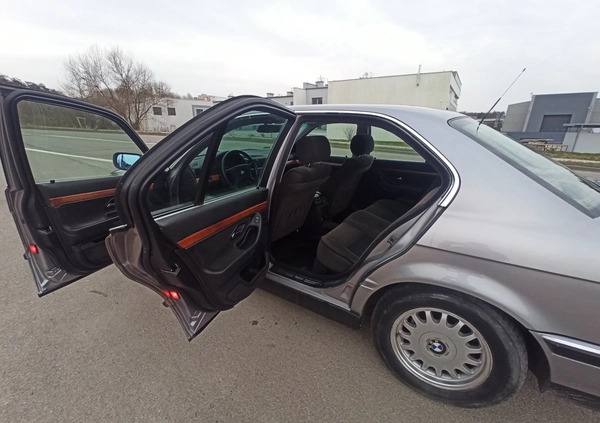 BMW Seria 7 cena 13900 przebieg: 310000, rok produkcji 1996 z Elbląg małe 92